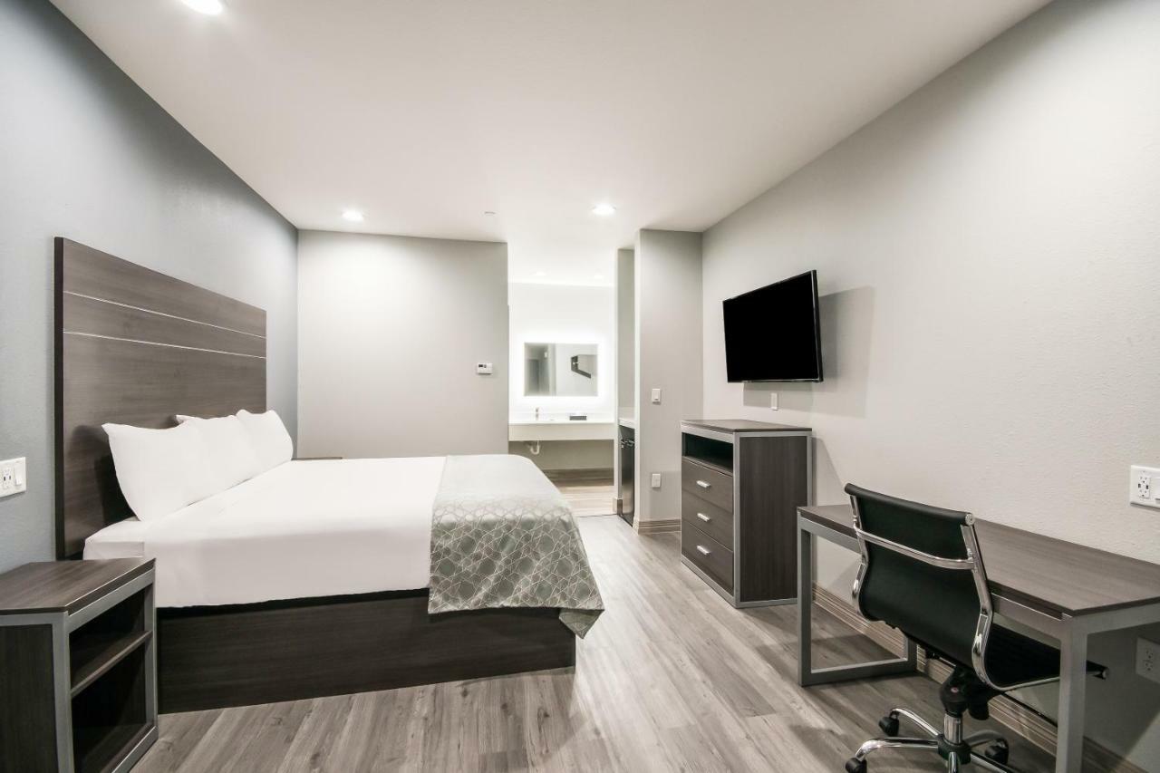 Americas Best Value Inn & Suites Ne Houston Downtown I-610 Exterior foto